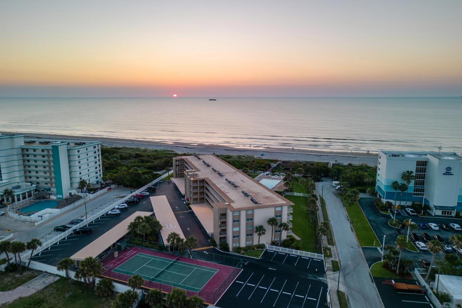 Cocoa Beach Towers Exteriér fotografie