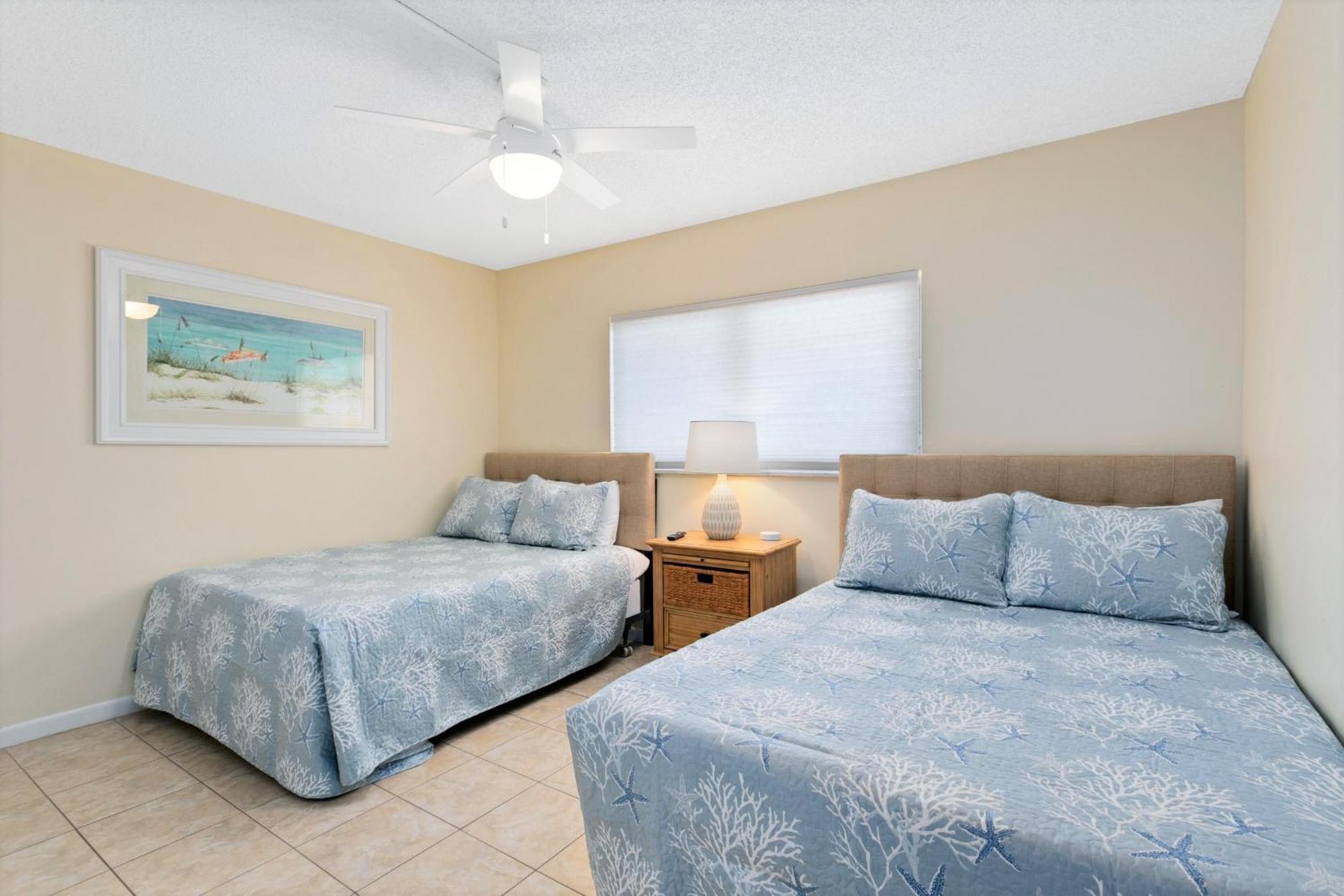 Cocoa Beach Towers Pokoj fotografie